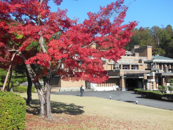 明治村　帝国ホテル　紅葉